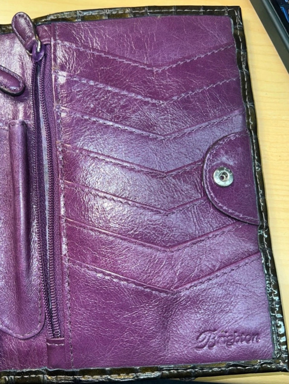 💜 Brighton Metallic Olive/Bronze Croc Organizer Wallet