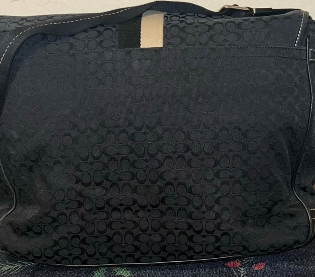 Coach Voyager Black Signature Canvas Messenger Bag - F70183 Pre-Owned